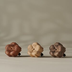 Japanese Sakura Wooden Car Diffusers – 3-Pack Vent Clips